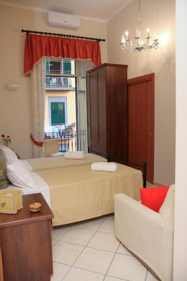 B&B Mitilini Central Station Νάπολη Εξωτερικό φωτογραφία